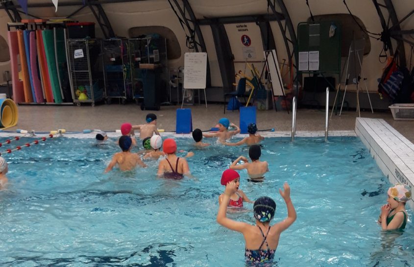 Dernière séance de piscine pour les CE2