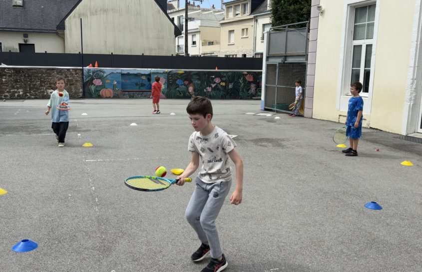 La découverte du Tennis par les CE1